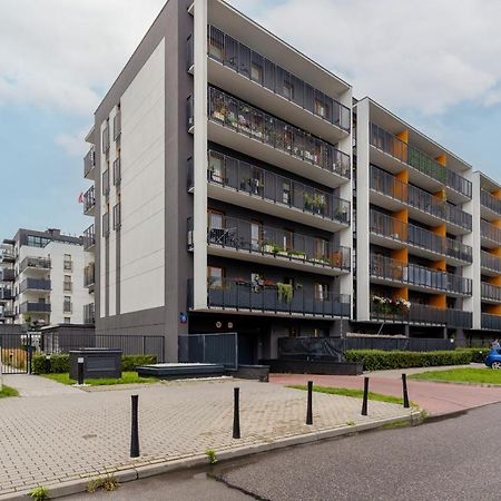 Cozy Apartment With Parking Bakalarska By Noclegi Renters Varšava Exteriér fotografie