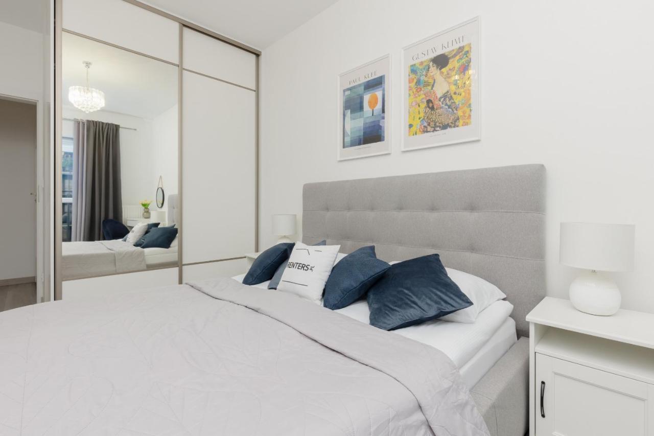 Cozy Apartment With Parking Bakalarska By Noclegi Renters Varšava Exteriér fotografie