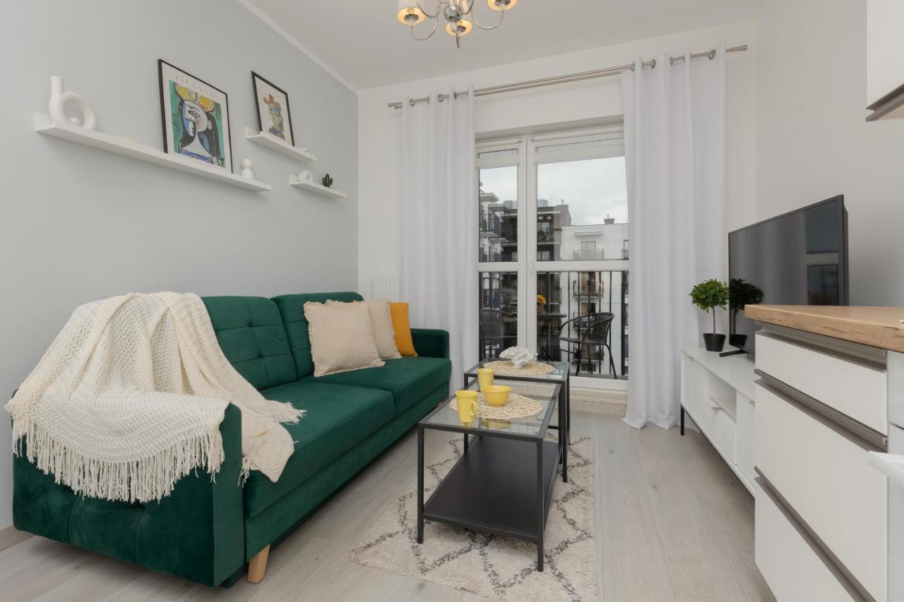 Cozy Apartment With Parking Bakalarska By Noclegi Renters Varšava Exteriér fotografie